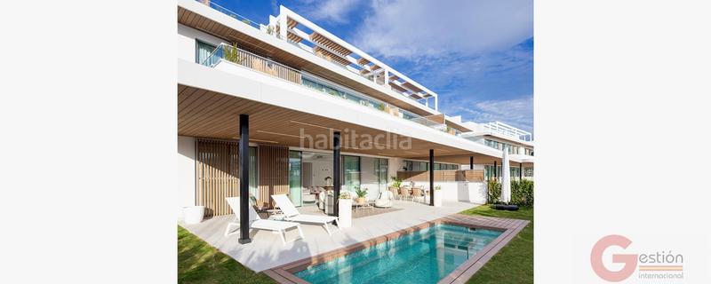 Foto 8f248c16-0c19-43c9-93c3-4edba8764dde. Pis amb piscina a bahía de Marbella Marbella