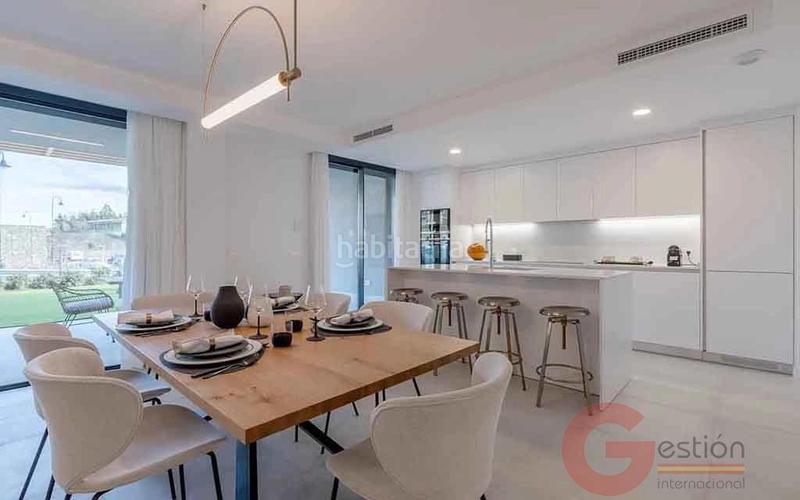 Foto 5f383996-62ba-4495-82a5-fd604f891b7b. Appartamento con parcheggio piscina in El Faro de Calaburra - Chaparral Mijas