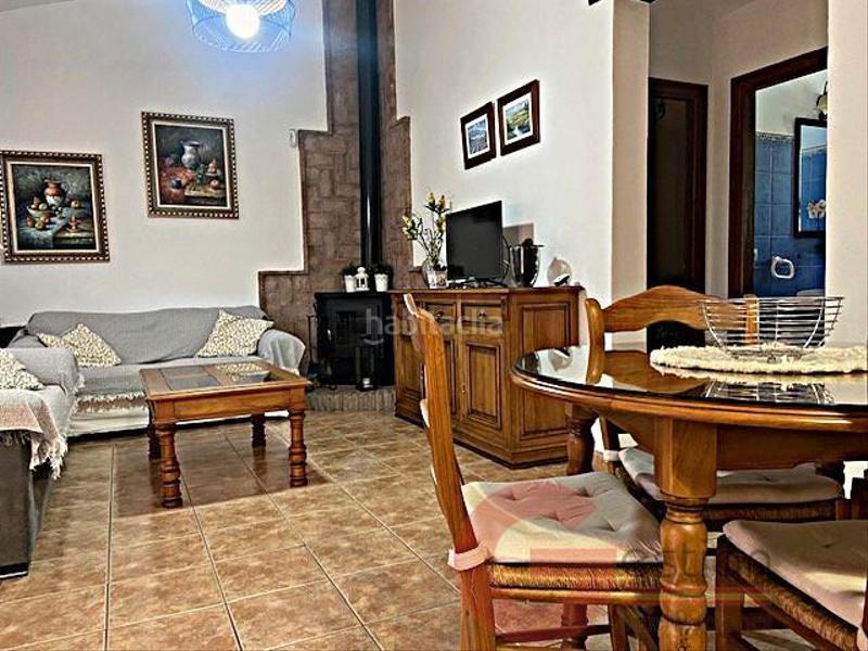 Foto d749f90c-b71d-41da-9e74-0d3269bc6817. Xalet amb aparcament piscina a Frigiliana