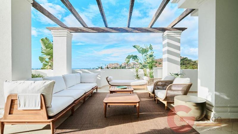 Foto fdbf0739-2c35-49b6-b80a-6a4c270bb996. Appartement mit parking pool in Aloha Marbella