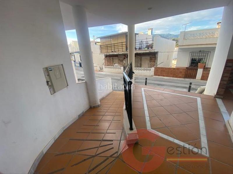 Foto b63de9b5-13bb-434d-8b46-373e236fa810. Flat with parking in La Herradura Almuñécar