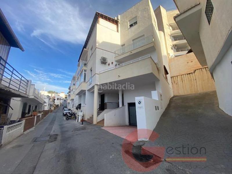Foto ee6c531d-b377-4319-8732-49878d2b0a0f. Flat with parking in La Herradura Almuñécar