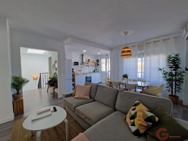 Foto 5c8591a1-22d9-4019-98bf-8f6594e48f58. Etagenwohnung in Centro Salobreña