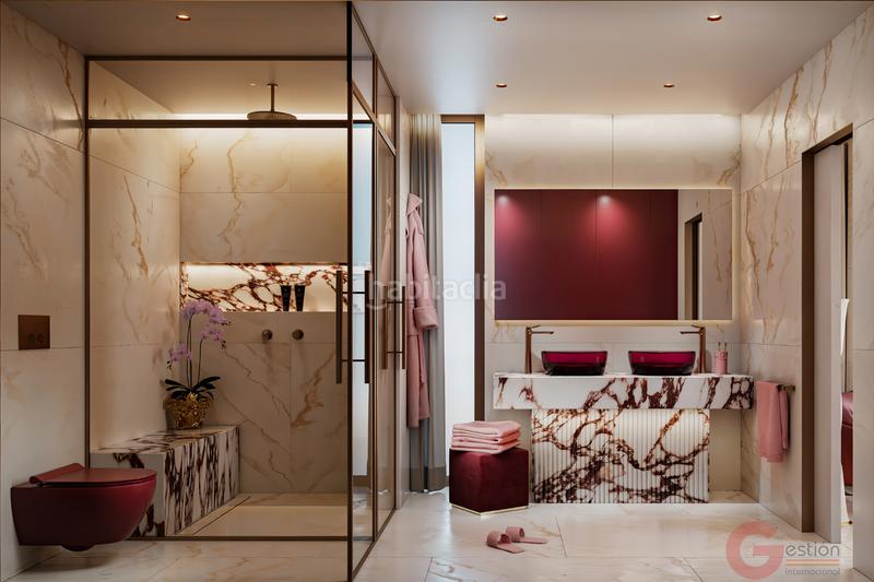 Foto 83b7825c-dd64-4d8b-9581-ee7e631e29db. Chalet mit parking in Los Naranjos Marbella