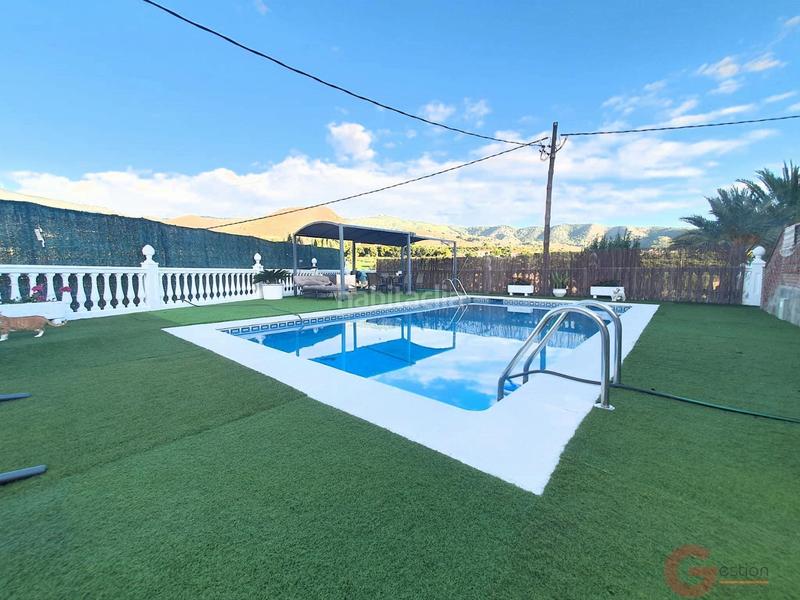 Foto 064fffcb-f0ac-49dd-9035-888930f8686b. Chalet con piscina in Los Tablones - La Garnatilla Motril