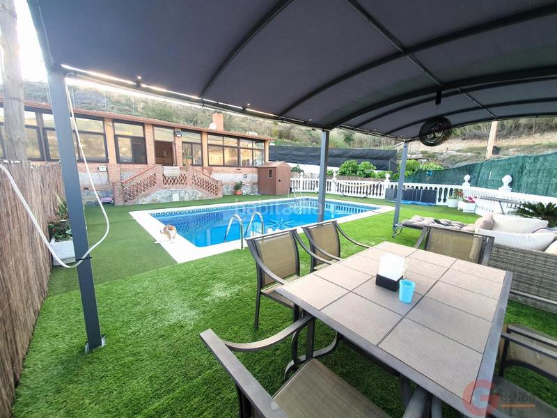 Foto b0d817cb-2e93-4c4b-8ecb-afb47abf2e72. Chalet con piscina in Los Tablones - La Garnatilla Motril