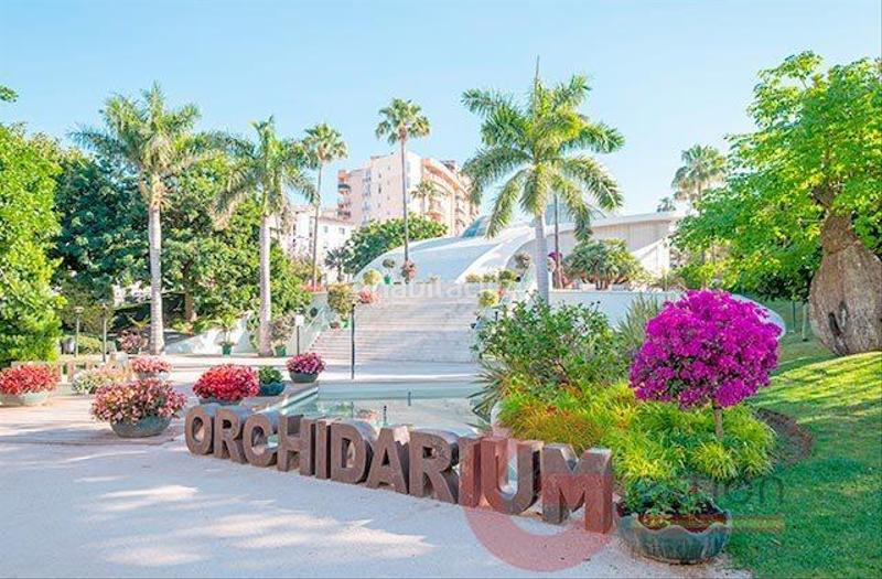 Foto c9a0b90c-97c5-43f5-8dfc-f3b2b7a358bb. Chalet con parcheggio piscina in Centro Estepona