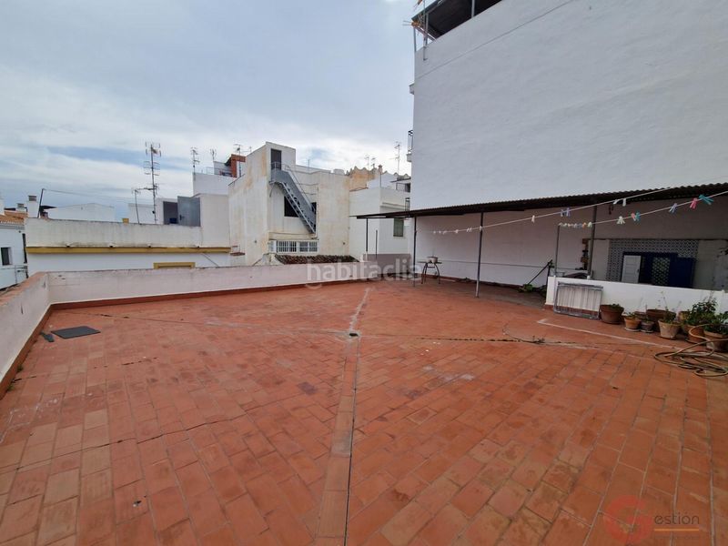 Foto 08159af5-59ba-4ba3-8f5f-d03382f83f06. Casa amb calefacció a Centro Salobreña