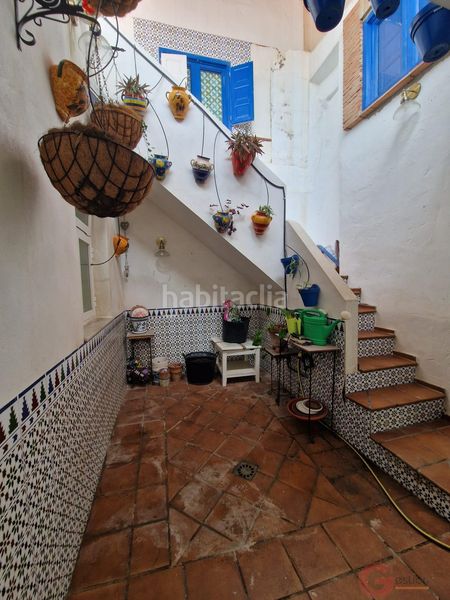 Foto b77f9cfa-8789-43e1-9bcd-f356636b17b8. Casa amb calefacció a Centro Salobreña