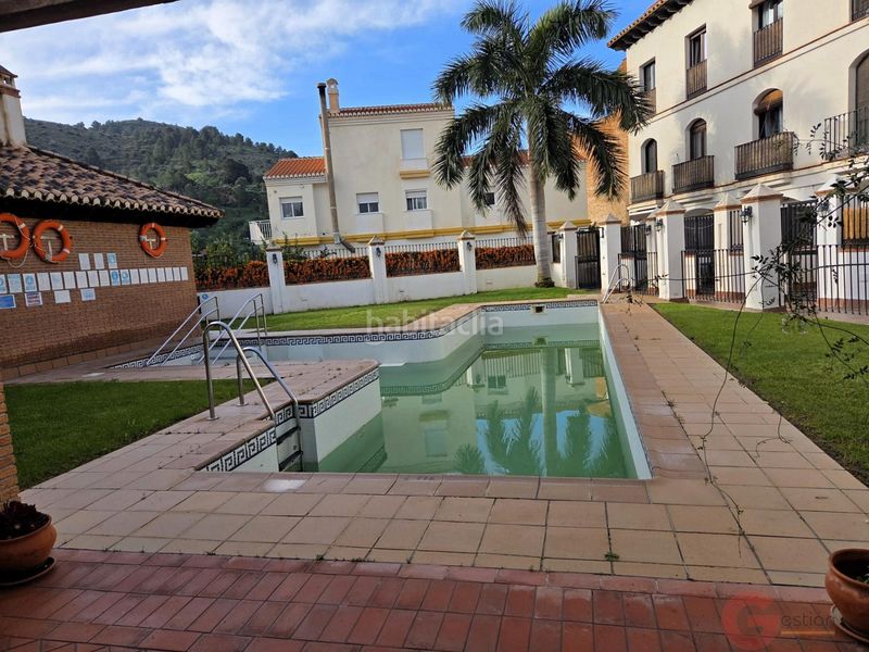 Foto c4ede952-5d1d-4d88-820a-9086ed6c2e68. Dúplex amb aparcament piscina a Vélez de Benaudalla