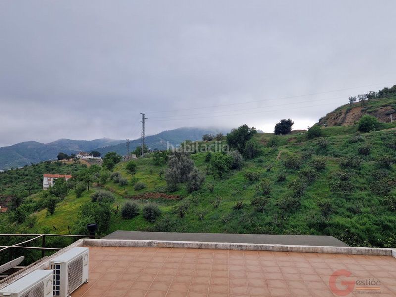 Foto 45ce8743-5fd5-4110-9549-8135046e819b. Casa a Ítrabo