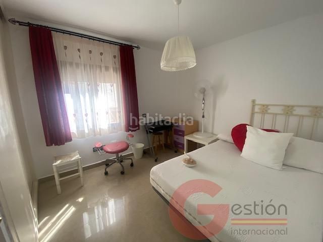 Foto 9217f058-c773-4a3b-a01a-241e0c3ccd58. Chalet villa en Otívar