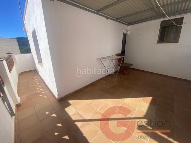 Foto b0566550-cda8-43e5-9ce9-0338f37f7f8c. Chalet villa en Otívar