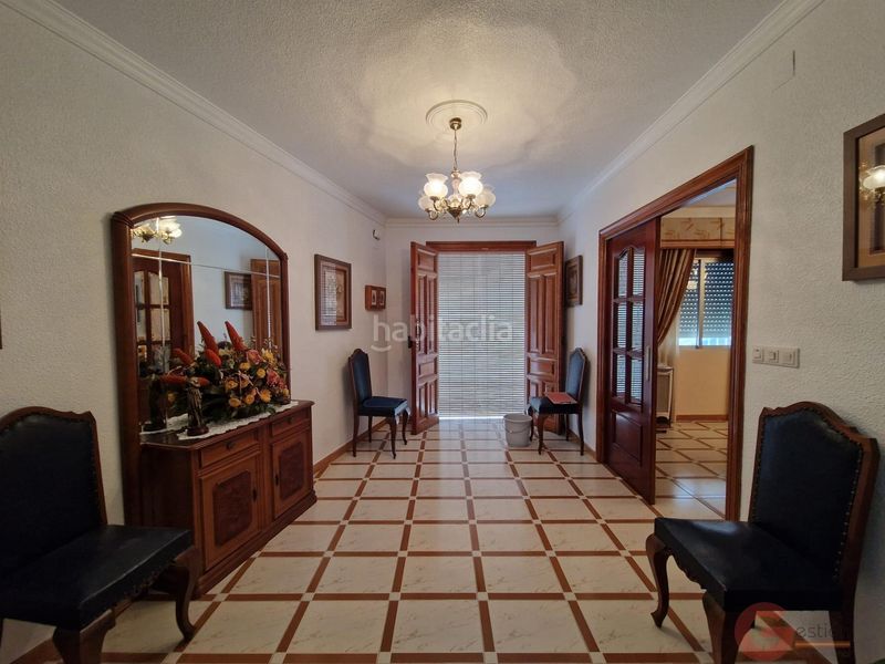 Foto 96d45859-7d23-45de-85e4-5c8b72d713f5. Casa amb aparcament a Molvízar