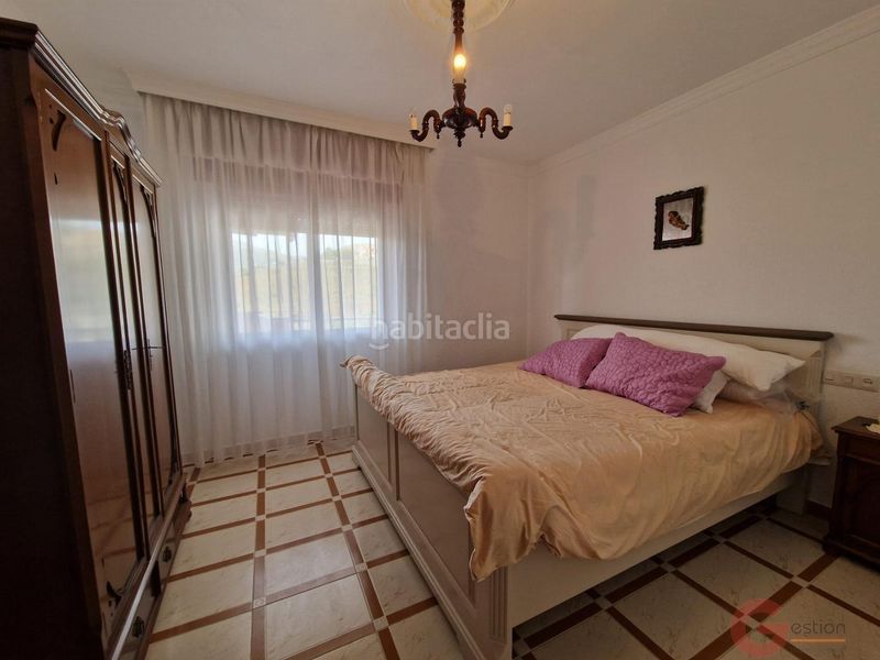Foto 977d7074-475b-43c2-b197-9ddee2fc066c. Casa amb aparcament a Molvízar