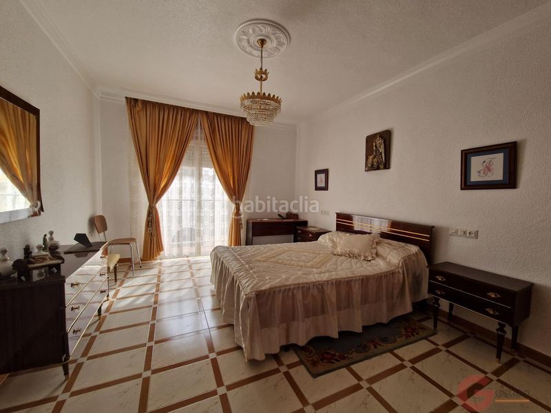 Foto a3de02ca-01be-434c-9bed-713639a05423. Casa amb aparcament a Molvízar