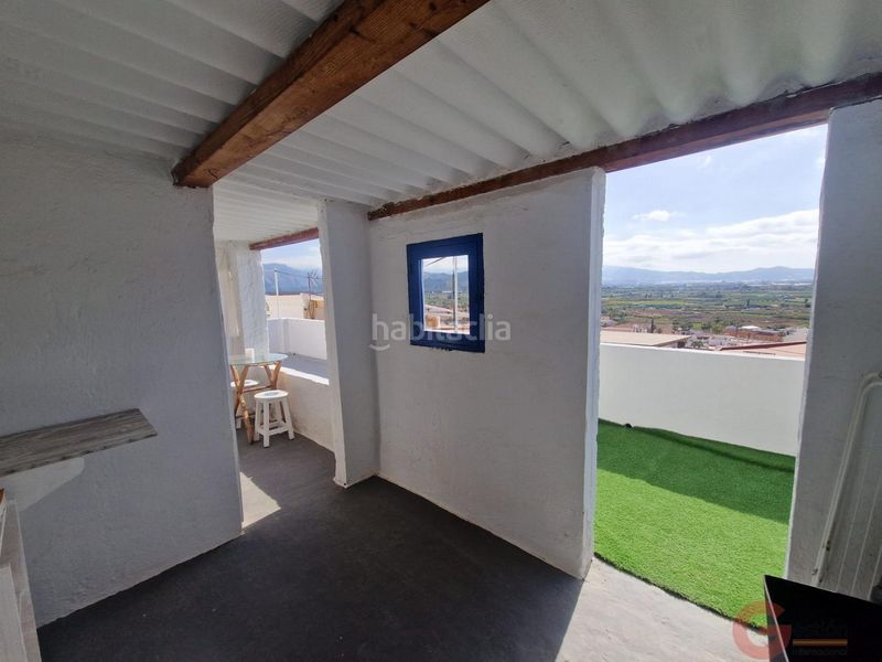Foto 2529cbc9-00a7-4786-9bc6-d9abb0273396. Casa a Centro Salobreña