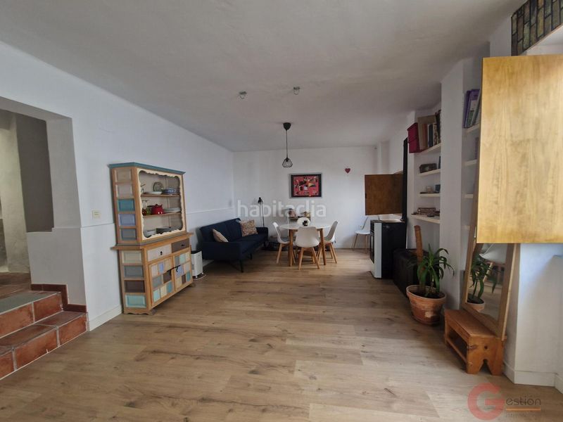 Foto a5b10e28-3840-4115-8672-1c15f7fd8555. Casa a Centro Salobreña