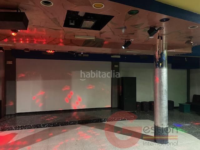 Foto 36ae28c4-ed41-48cc-9aee-eab835e53d24. Edificio  en Otívar