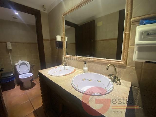 Foto a0414aa1-42e8-4a30-88a0-8b6ece028c0f. Edificio  en Otívar