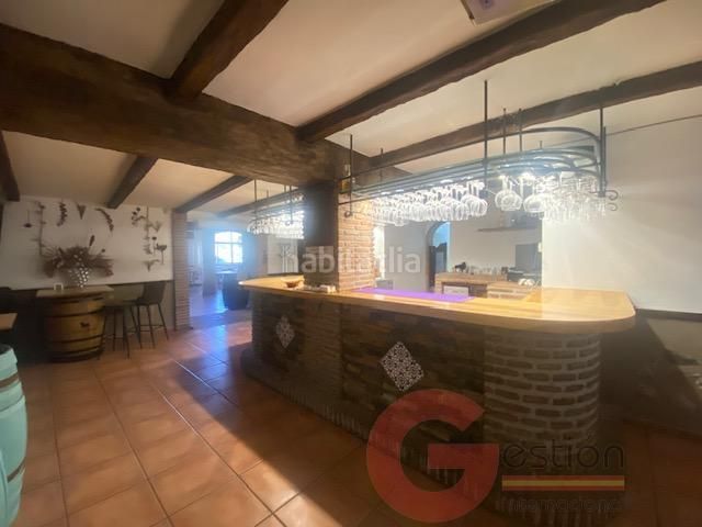 Foto f20de42c-2aa6-4315-b2dc-34b49b9302f6. Edificio  en Otívar