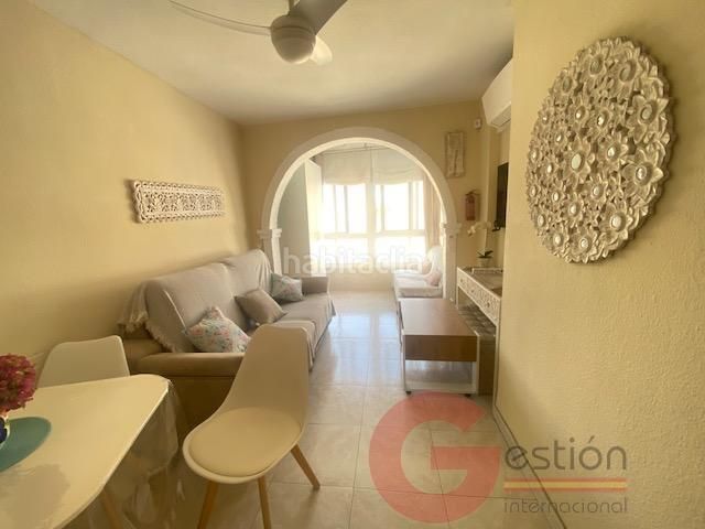 Foto 03a25255-f9d8-4822-8939-57727434c10f. Estudi amb piscina a Centro Internacional Torrox