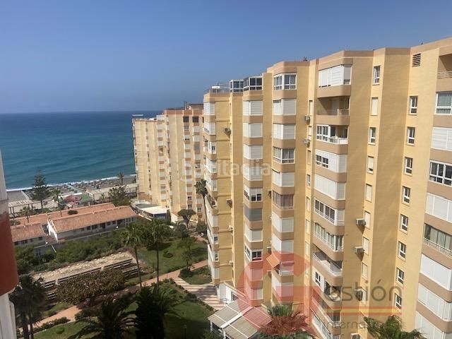 Foto 130cf4ba-2eac-4876-9f00-cf832ee1dfa1. Estudi amb piscina a Centro Internacional Torrox