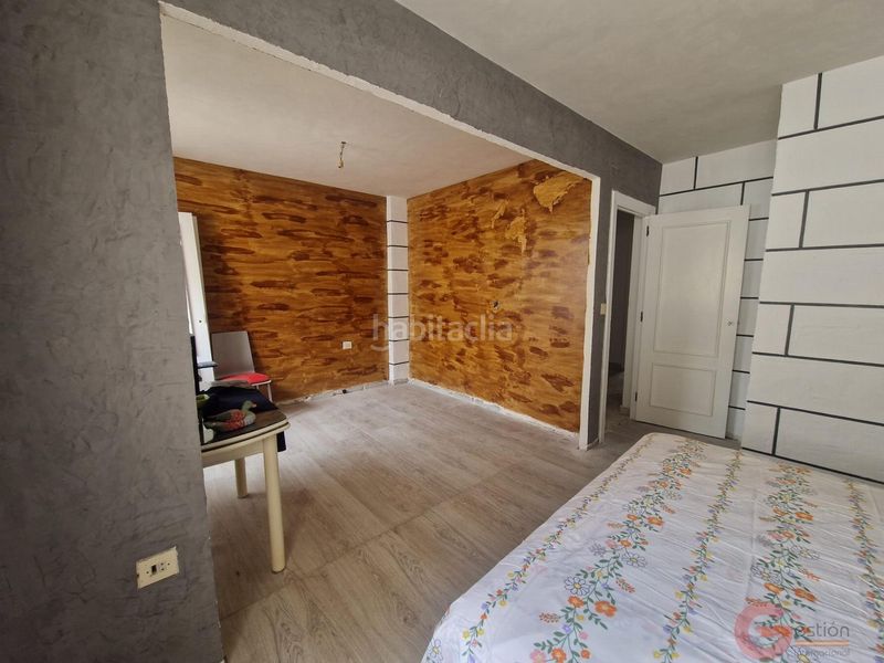 Foto b1d2c528-81cd-4379-bce5-e10e232469ae. Casa amb aparcament a Motril ciudad Motril