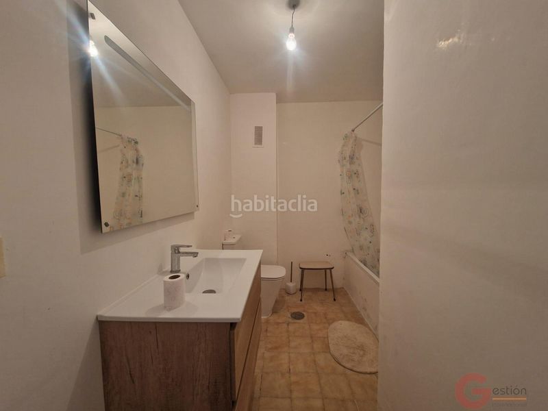 Foto b8acd003-f099-4285-b3c0-d064b66a333a. Casa amb aparcament a Motril ciudad Motril
