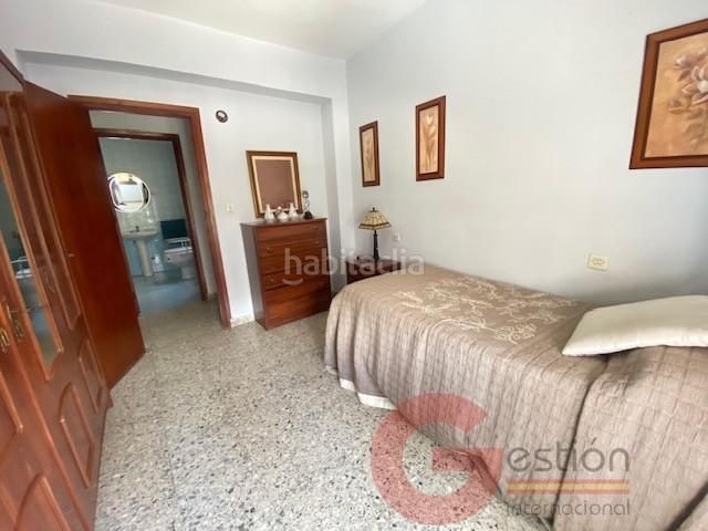 Foto 131a8cc0-7eb9-4e88-917d-fc4dff2b15fb. Edificio  en Almuñecar centro Almuñécar