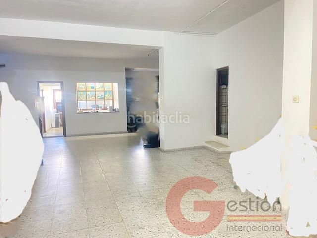 Foto 6225d12a-4b55-4c30-a42f-2b7468c31505. Edificio  en Almuñecar centro Almuñécar