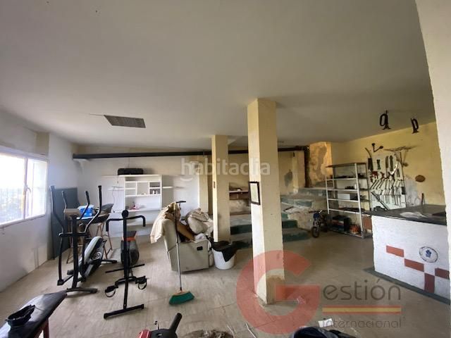 Foto eb57ae8b-a7d1-43b4-bb66-9b34c8daed4e. Edificio  en Almuñecar centro Almuñécar