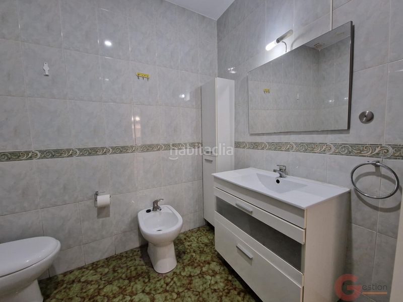 Foto aad6b6d0-f433-46c4-90e7-fdfca688d96e. Pis a Centro Salobreña
