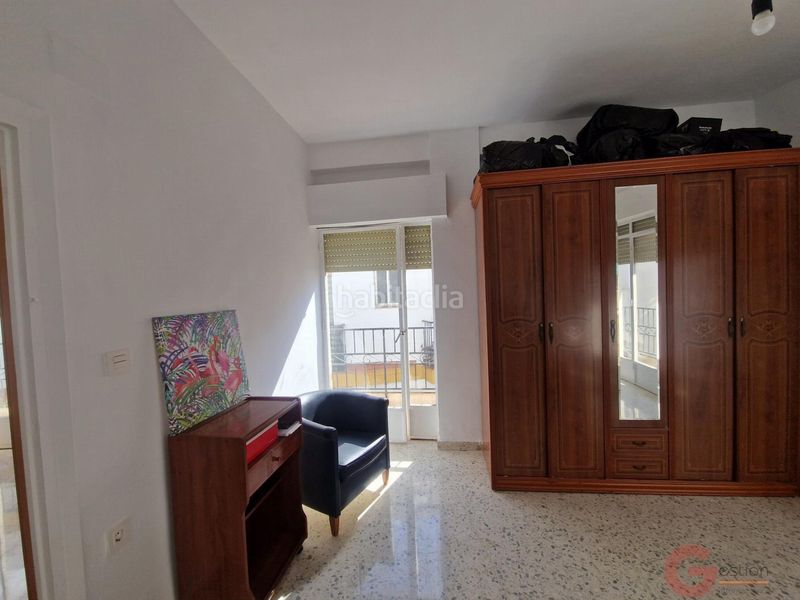 Foto f1ae3bd0-036c-40a5-b856-91c10f0cd335. Casa a Centro Salobreña