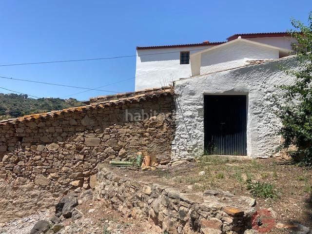 Foto 63086e95-fa51-4d2d-ba9d-5aa9c6380a66. Masia amb aparcament a Comares