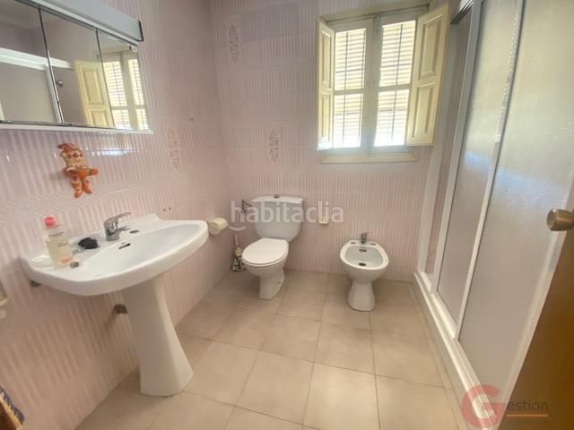 Foto ba8f55ff-6582-4688-85a1-617cbefc1a5d. Masia amb aparcament a Comares