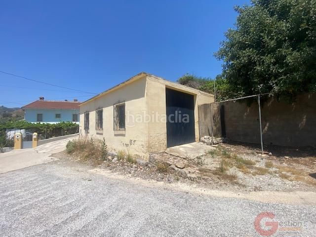 Foto ed722586-a363-44e2-9d29-1f92410118c0. Masia amb aparcament a Comares