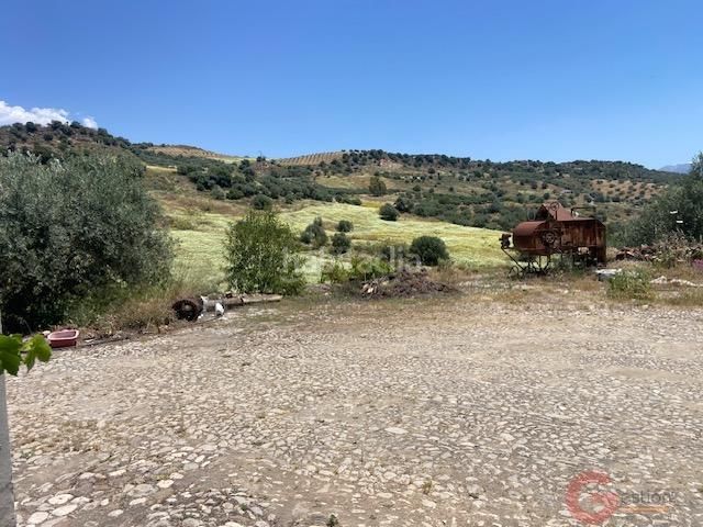 Foto 1eb8d3d2-d7b6-427b-a486-ec1573a292a6. Masia a Comares