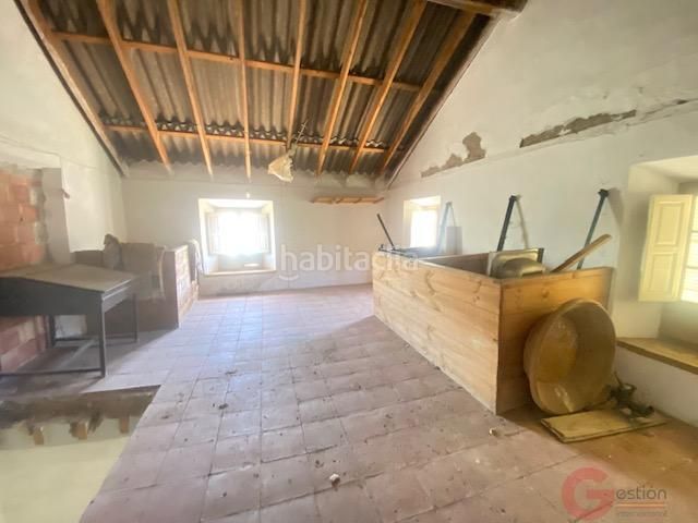 Foto bba23736-8e51-4605-a120-8e8200c6bd4b. Masia a Comares
