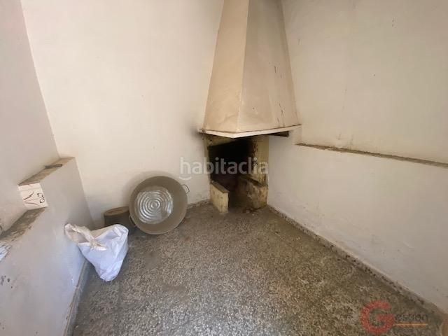 Foto f711acf3-27e5-41dd-a215-fc3f79b54489. Masia a Comares