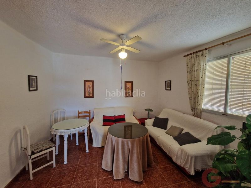 Foto a23d46f8-ba16-49ae-bc91-86722a469410. Casa a Centro Salobreña