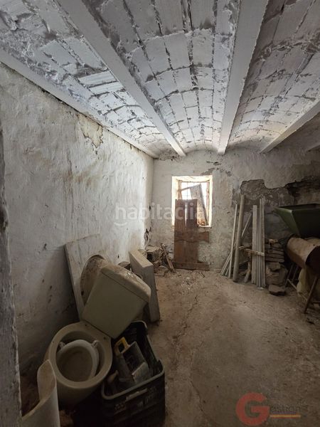 Foto 09bf7704-54f2-41e5-9cbd-7a7bde0b3444. Casa amb aparcament a Ítrabo