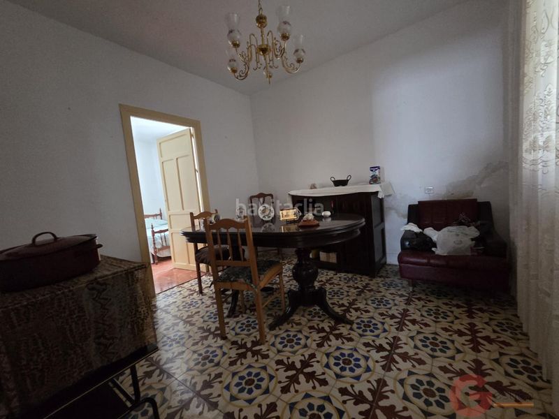Foto ef10416c-30ef-40da-a5cb-923d0ca17df0. Casa amb aparcament a Ítrabo