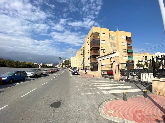 Foto b75959d0-72ed-49b2-b748-2266a80598a6. Pis amb aparcament a Almuñecar centro Almuñécar