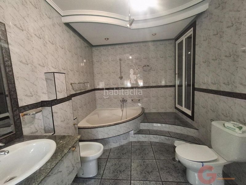 Foto f3523e6b-7ea5-4380-a983-640a47d5be37. Casa a Molvízar