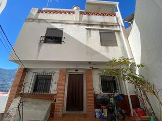 Casa in Otívar. Otívarcasa