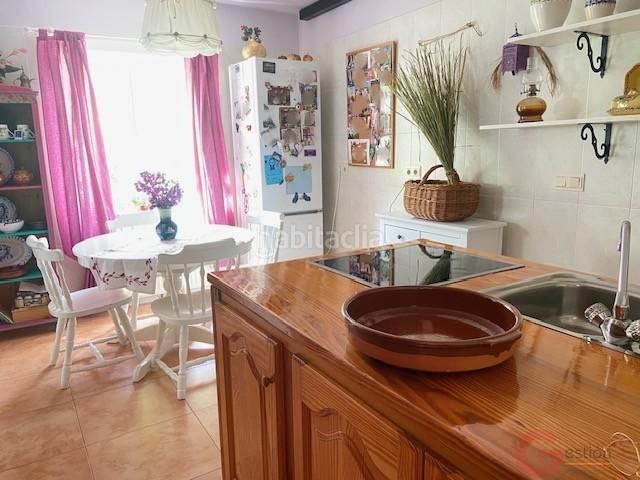 Foto e9291678-ff93-478c-8e0a-063de734a800. Xalet amb aparcament piscina a Cómpeta