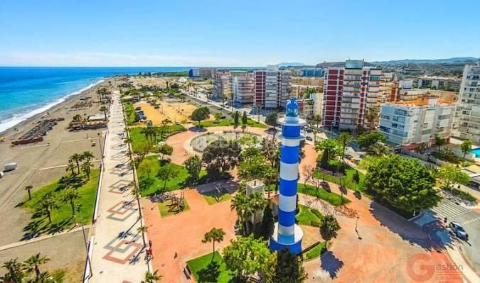 Foto a0f781f6-acbb-418c-a61a-1f364bf5e451. Pis a Centro Torre del Mar