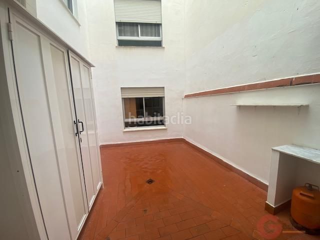 Foto a48db339-4dea-40fe-9748-bc5dd0a83020. Pis a Centro Torre del Mar