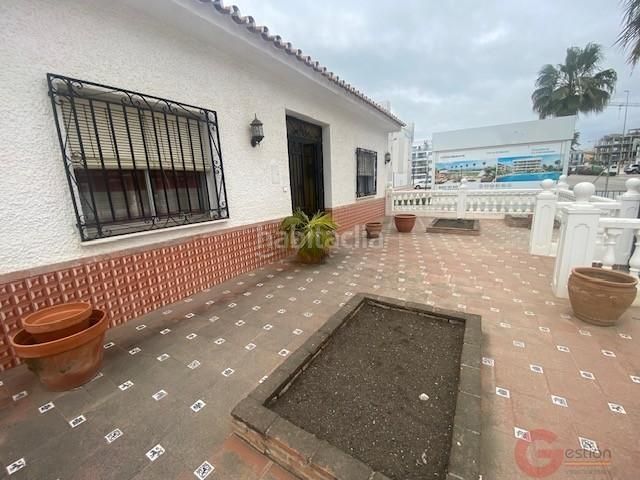 Foto f2753200-722e-42d9-8e62-fb8b0e587e38. Xalet amb aparcament a Laguna Beach Torrox